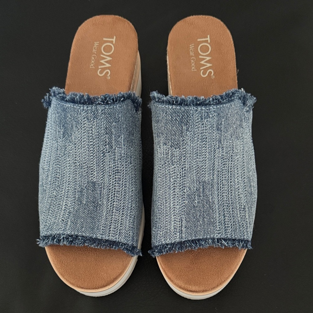 TOMS Frayed Denim Blue Clogs